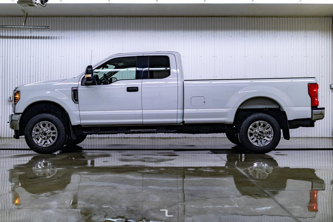 2019 Ford F-250 4x4 Super Cab XLT Longbox BCam Red Deer AB