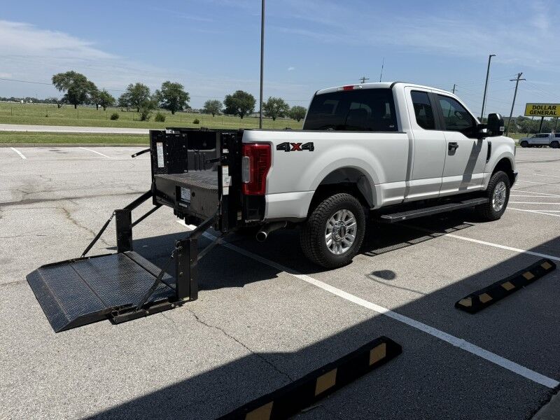 2019 Ford F-250 4x4 w/ Lift Gate 64k mi's XL Collinsville OK