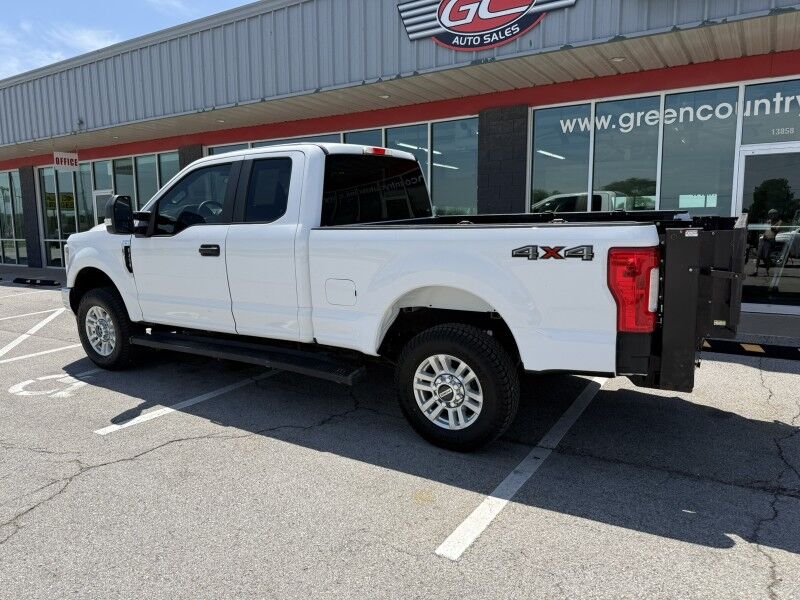 2019 Ford F-250 4x4 w/ Lift Gate 64k mi's XL Collinsville OK