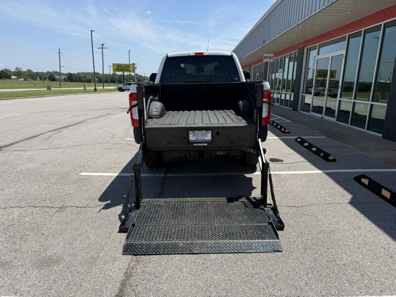 2019 Ford F-250 4x4 w/ Lift Gate 64k mi's XL Collinsville OK