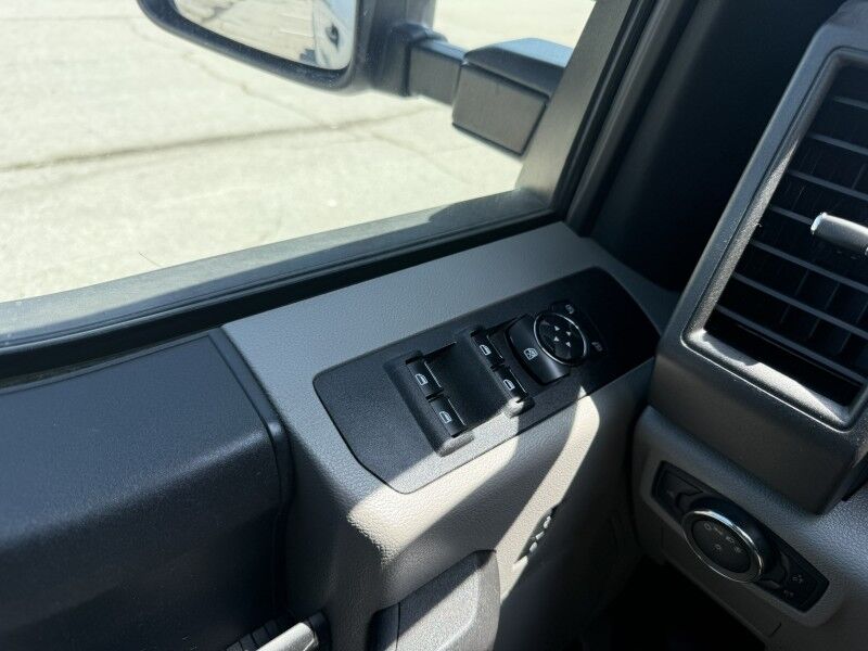 2019 Ford F-250 4x4 w/ Lift Gate 64k mi's XL Collinsville OK