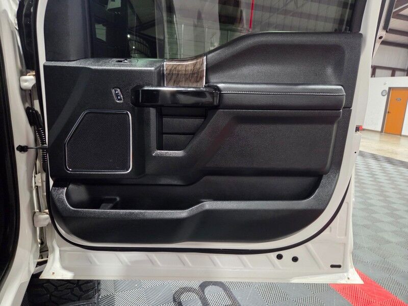 2019 Ford F-250 Lariat Black Widow Edition Lifted 6.7L Diesel NEW 37in Tires FREE WARRANTY Arlington TX