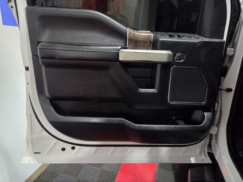 2019 Ford F-250 Lariat Lifted 4wd 6.7L Diesel GPS Camera 22in Wheels New 37in Tires FREE WARRANTY Arlington TX