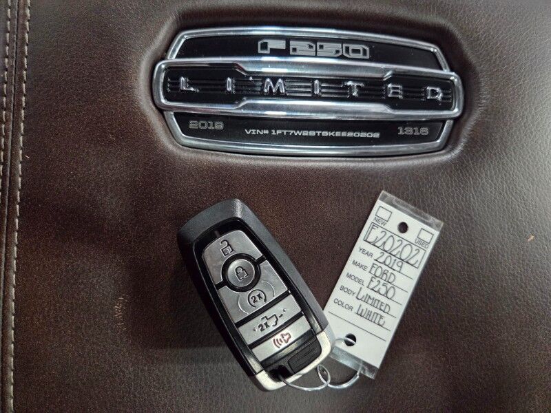 2019 Ford F-250 Limited 4WD 6.7L Diesel GPS Sunroof FREE WARRANTY Call (682)587-6288 Arlington TX