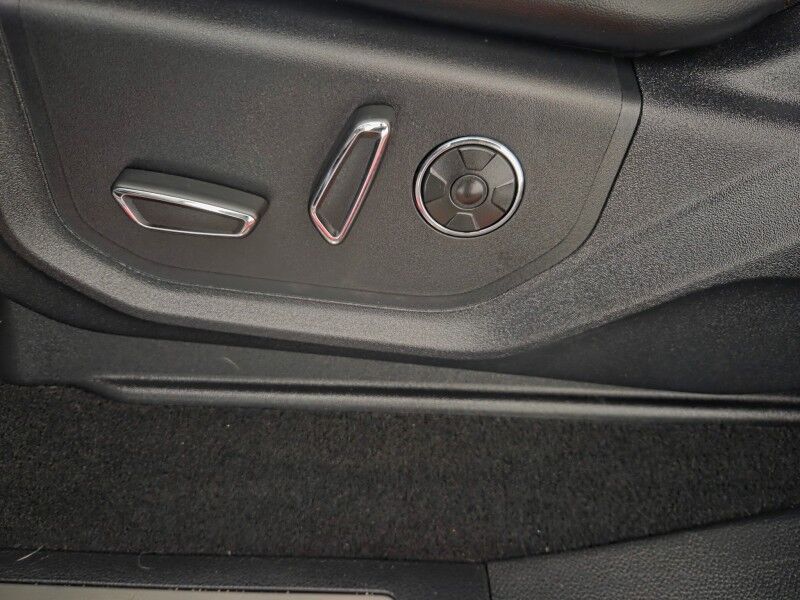 2019 Ford F-250 Platinum Ultimate 6.7L Diesel Sunroof Camera Ready Lift 35in Nitto Tires FREE WARRANTY Arlington TX