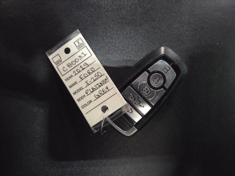 2019 Ford F-250 Platinum Ultimate 6.7L Diesel Sunroof Camera Ready Lift 35in Nitto Tires FREE WARRANTY Arlington TX