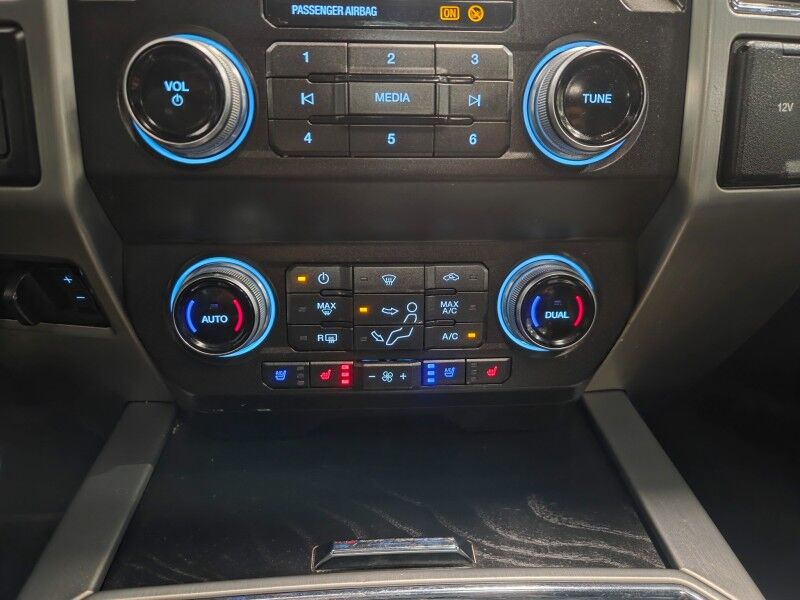 2019 Ford F-250 Platinum Ultimate 6.7L Diesel Sunroof Camera Ready Lift 35in Nitto Tires FREE WARRANTY Arlington TX