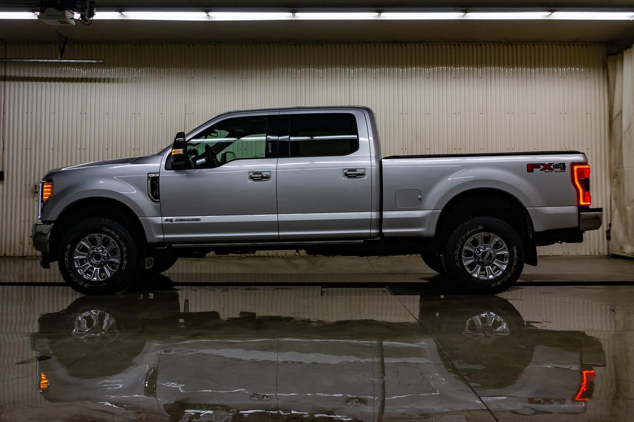2019 Ford F-350 4x4 Crew Cab Lariat FX4 Diesel Leather Roof Nav BCam Red Deer AB