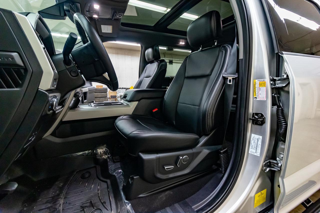 2019 Ford F-350 4x4 Crew Cab Lariat FX4 Diesel Leather Roof Nav BCam Red Deer AB