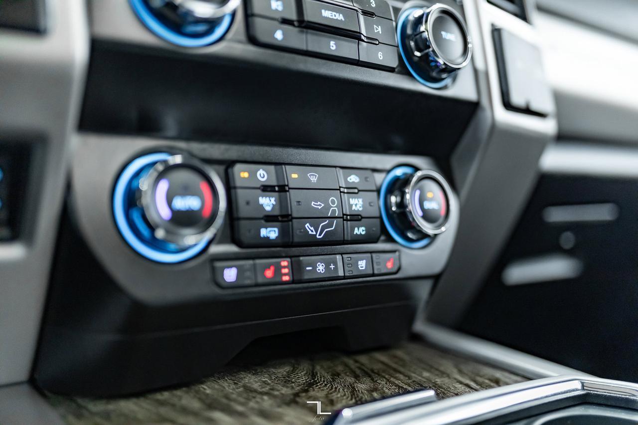 2019 Ford F-350 4x4 Crew Cab Lariat FX4 Diesel Leather Roof Nav Red Deer AB