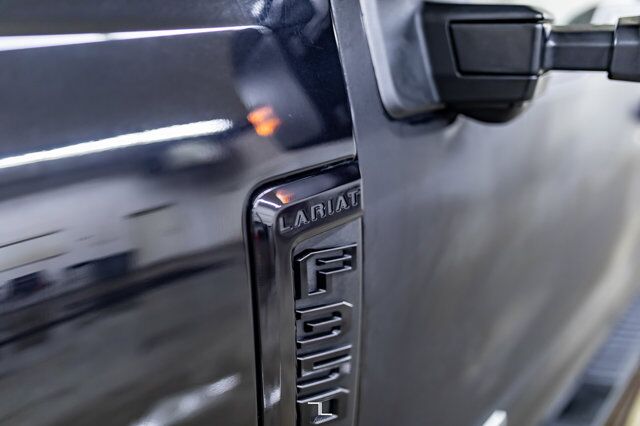 2019 Ford F-350 4x4 Crew Cab Lariat FX4 Diesel Leather Roof Nav Red Deer AB