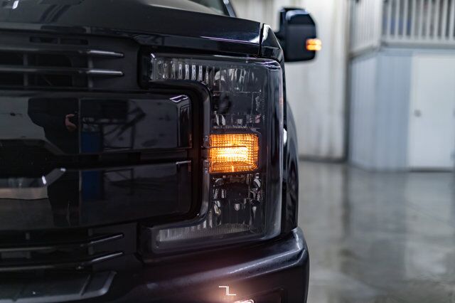 2019 Ford F-350 4x4 Crew Cab Lariat FX4 Diesel Leather Roof Nav Red Deer AB