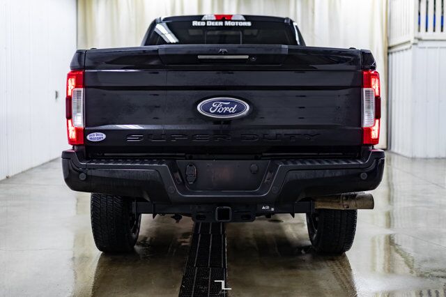 2019 Ford F-350 4x4 Crew Cab Lariat FX4 Diesel Leather Roof Nav Red Deer AB