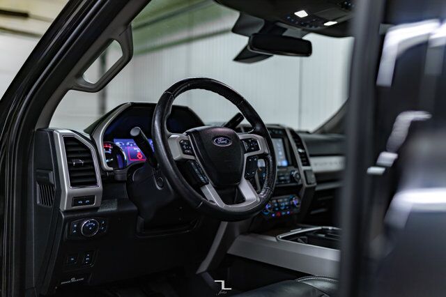 2019 Ford F-350 4x4 Crew Cab Lariat FX4 Diesel Leather Roof Nav Red Deer AB