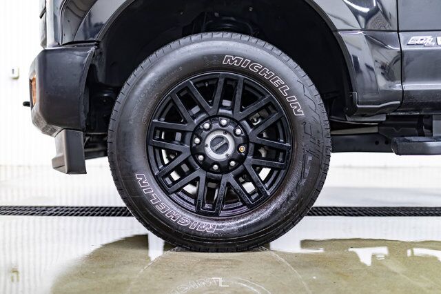 2019 Ford F-350 4x4 Crew Cab Lariat FX4 Diesel Leather Roof Nav Red Deer AB