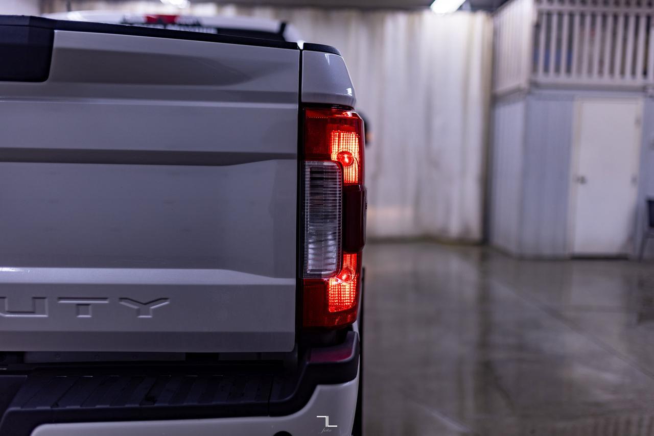 2019 Ford F-350 4x4 Crew Cab Lariat FX4 Diesel Leather Roof Nav Red Deer AB