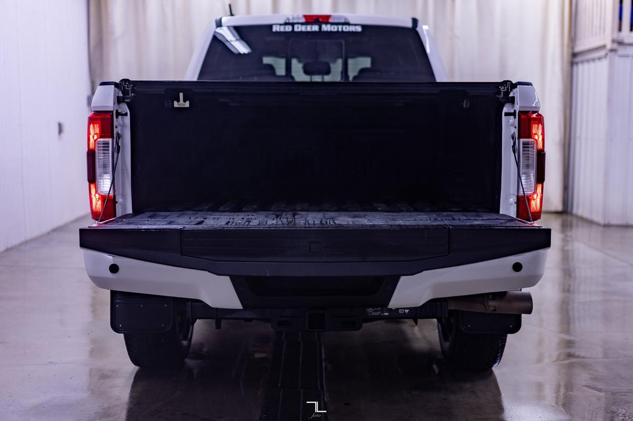 2019 Ford F-350 4x4 Crew Cab Lariat FX4 Diesel Leather Roof Nav Red Deer AB