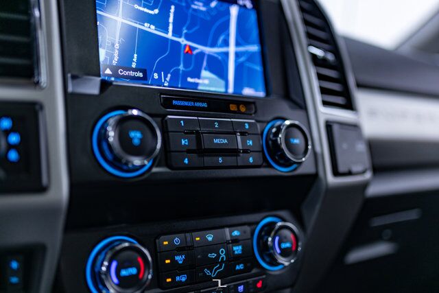 2019 Ford F-350 4x4 Crew Cab Lariat FX4 Diesel Leather Roof Nav Red Deer AB