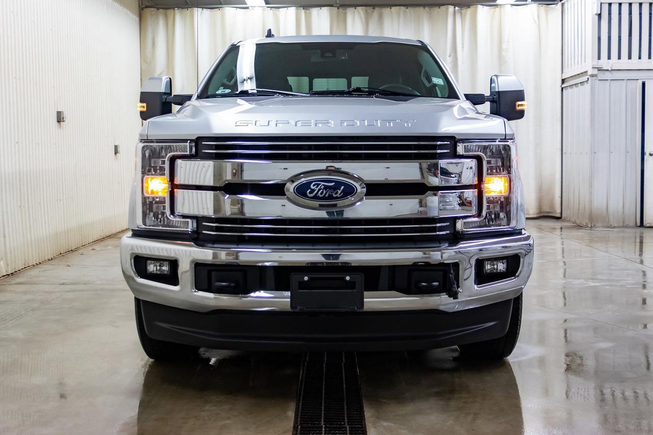 2019 Ford F-350 4x4 Crew Cab Lariat Leather Nav BCam Red Deer AB
