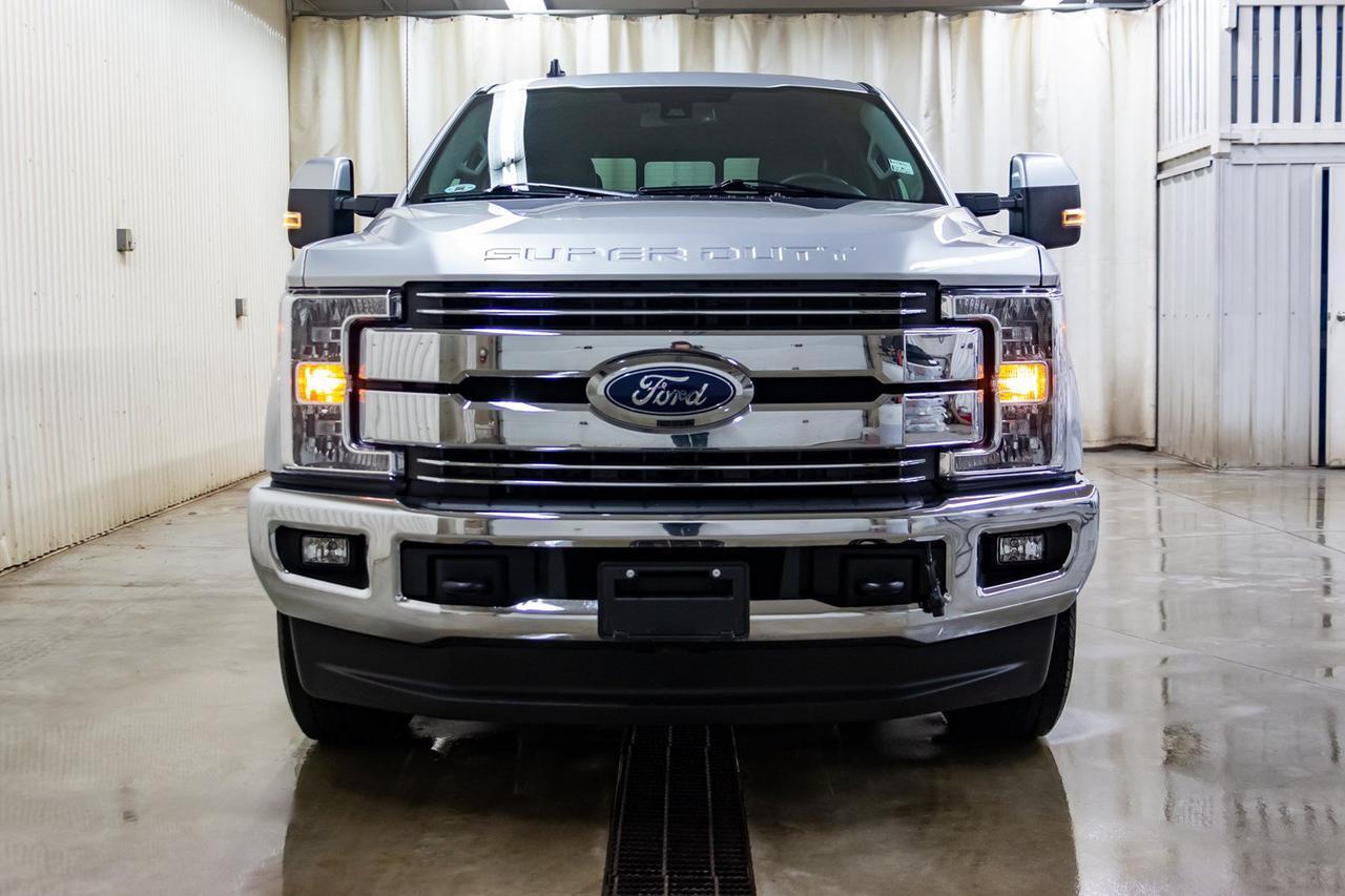 2019 Ford F-350 4x4 Crew Cab Lariat Leather Nav BCam Red Deer AB