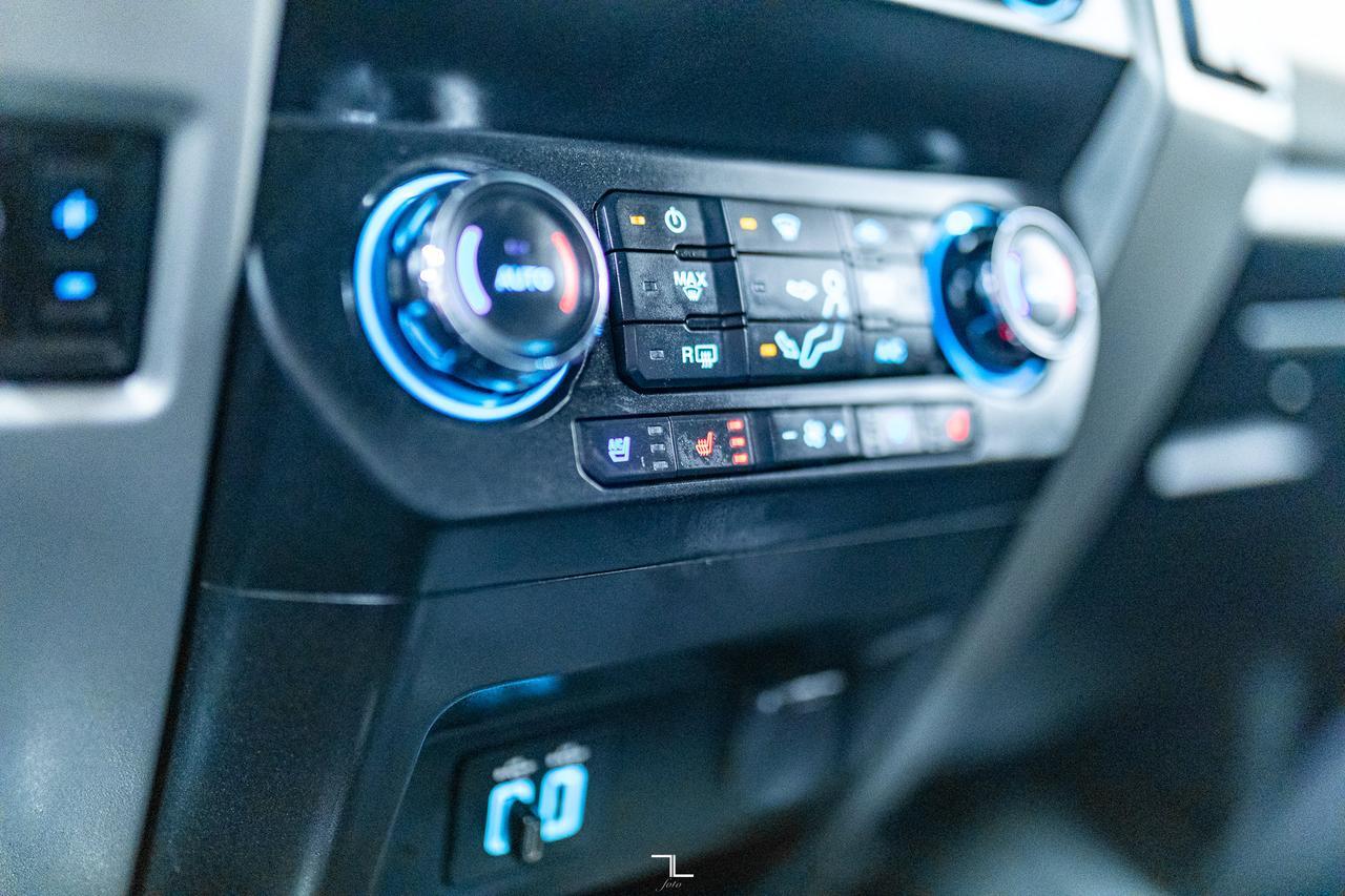 2019 Ford F-350 4x4 Crew Cab Lariat Longbox Diesel Leather BCam Red Deer AB