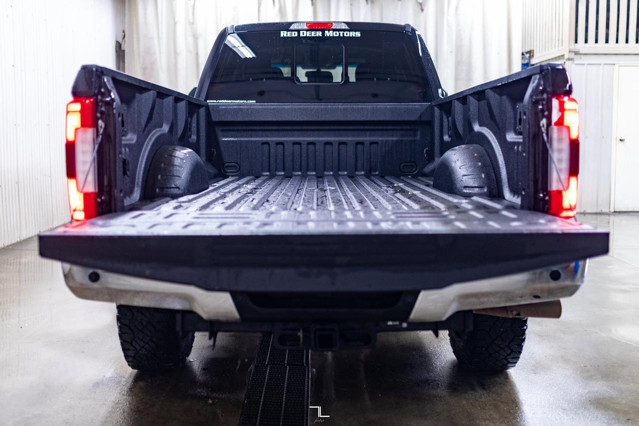 2019 Ford F-350 4x4 Crew Cab Lariat Longbox Diesel Leather BCam Red Deer AB