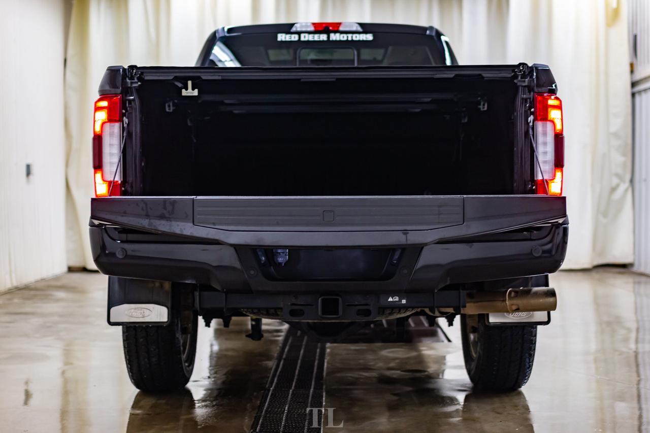 2019 Ford F-350 4x4 Crew Cab Limited Diesel Leather Roof Nav BCam Red Deer AB