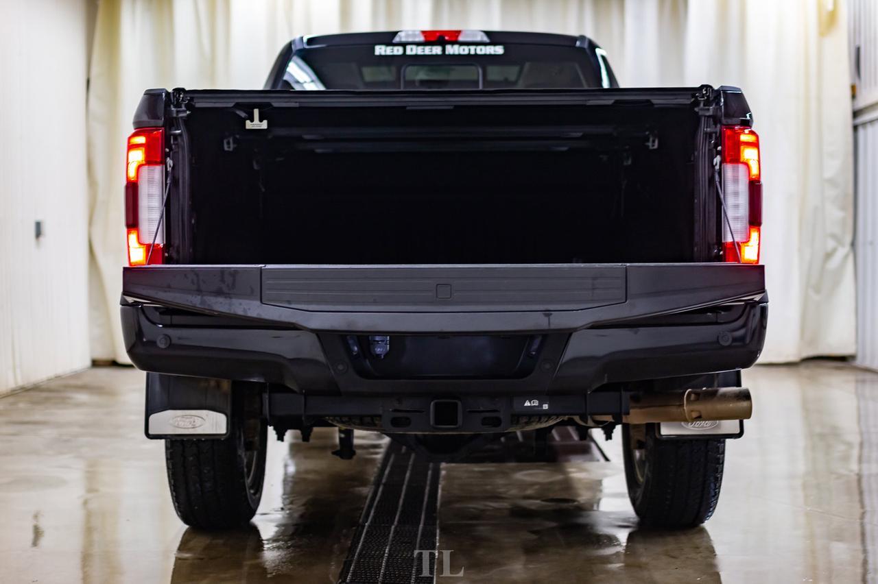 2019 Ford F-350 4x4 Crew Cab Limited Diesel Leather Roof Nav BCam Red Deer AB