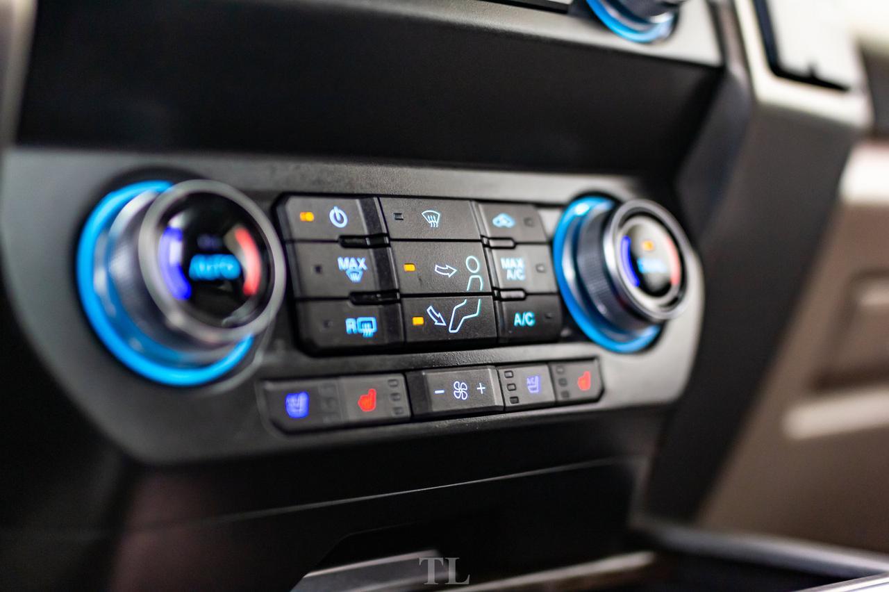 2019 Ford F-350 4x4 Crew Cab Limited Diesel Leather Roof Nav BCam Red Deer AB