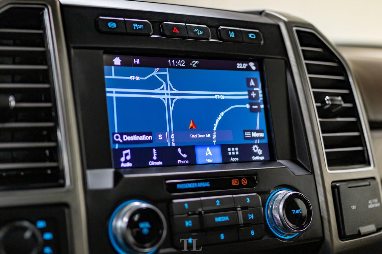 2019 Ford F-350 4x4 Crew Cab Limited Diesel Leather Roof Nav BCam Red Deer AB