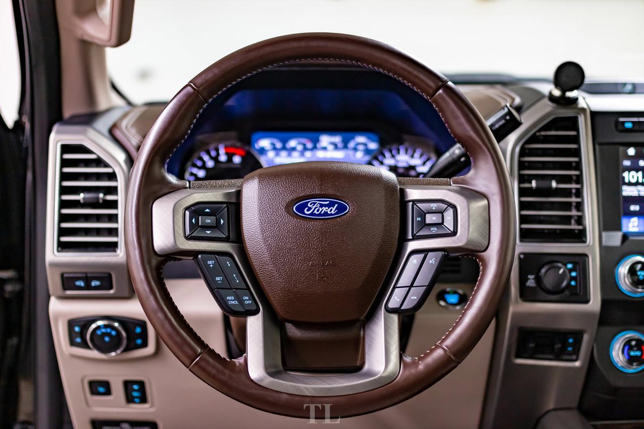 2019 Ford F-350 4x4 Crew Cab Limited Diesel Leather Roof Nav BCam Red Deer AB