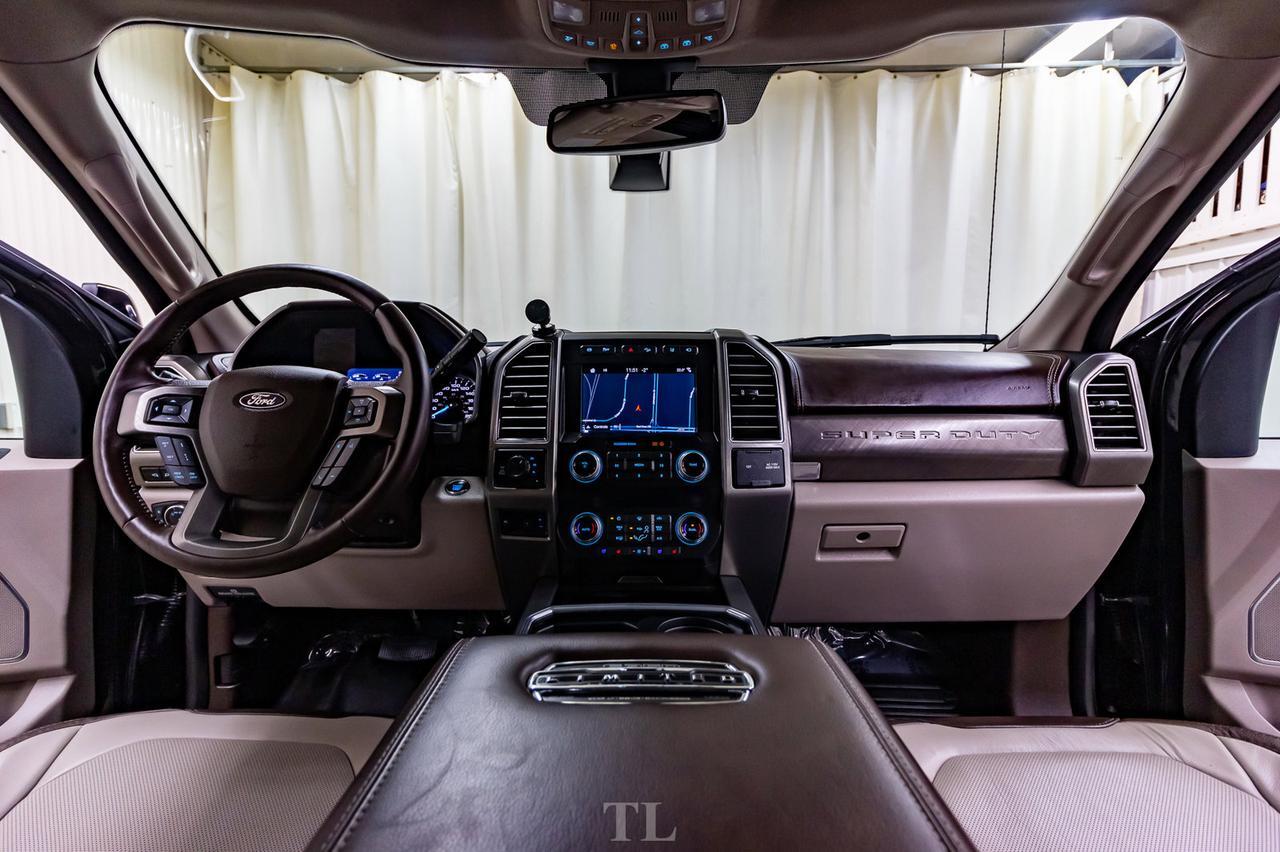 2019 Ford F-350 4x4 Crew Cab Limited Diesel Leather Roof Nav BCam Red Deer AB