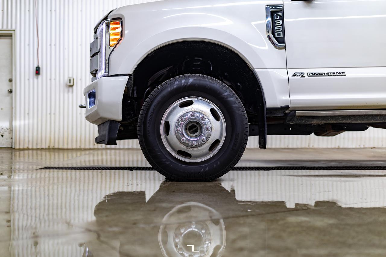 2019 Ford F-350 4x4 Crew Cab Platinum Diesel Dually Leather Roof Nav Red Deer AB