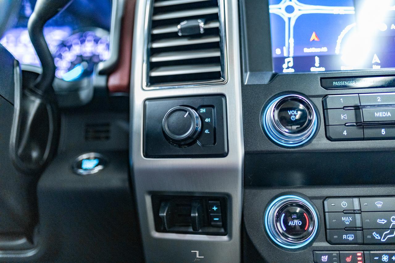 2019 Ford F-350 4x4 Crew Cab Platinum Diesel Dually Leather Roof Nav Red Deer AB