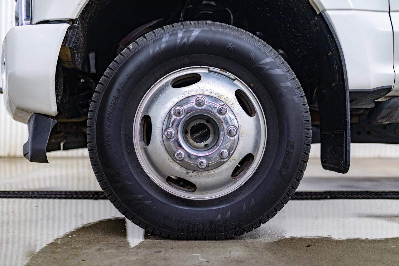 2019 Ford F-350 4x4 Crew Cab Platinum Diesel Dually Leather Roof Nav Red Deer AB