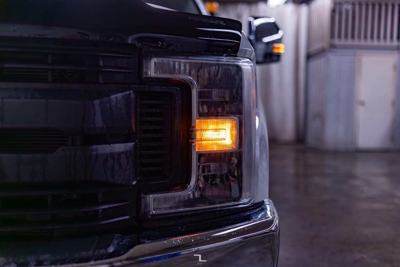 2019 Ford F-350 4x4 Crew Cab XL Deck Red Deer AB