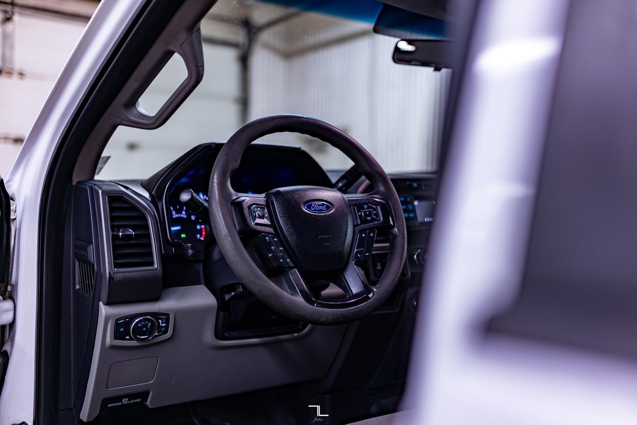 2019 Ford F-350 4x4 Crew Cab XL Deck Red Deer AB