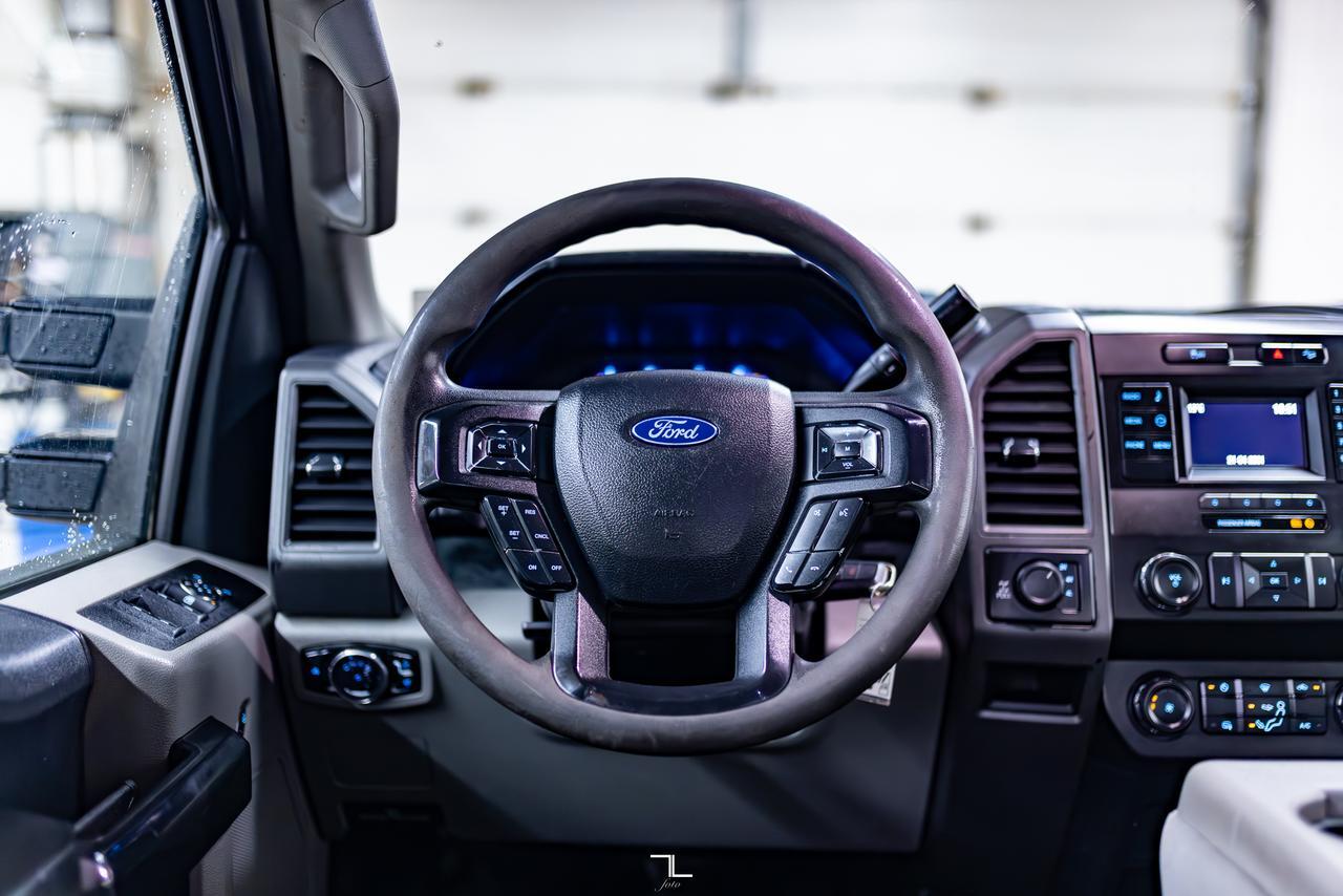 2019 Ford F-350 4x4 Crew Cab XL Deck Red Deer AB