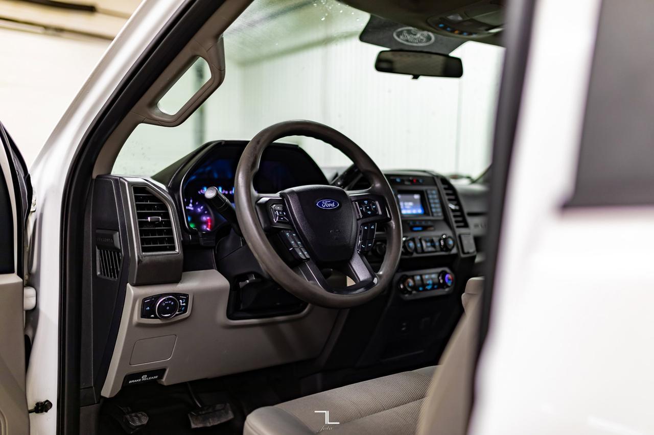 2019 Ford F-350 4x4 Crew Cab XL Deck Red Deer AB