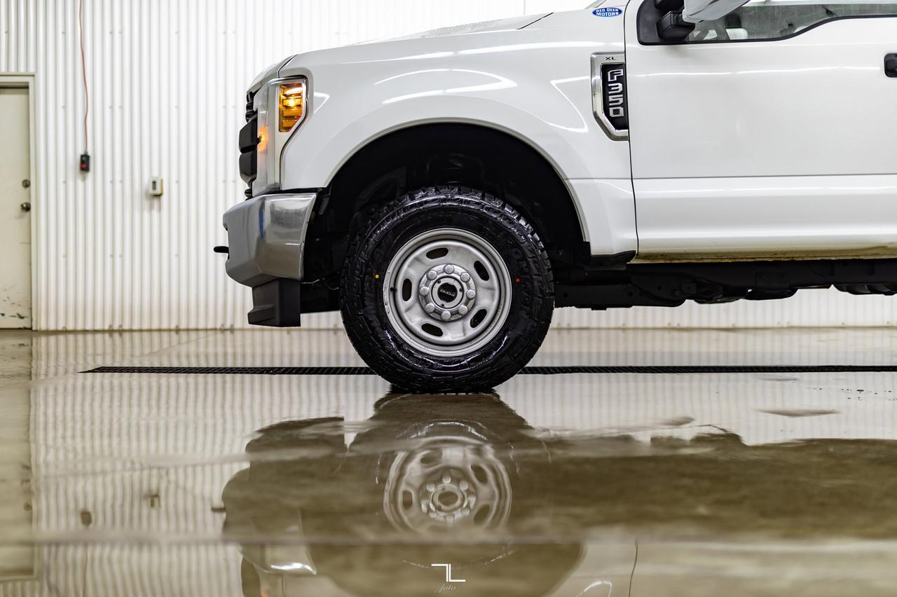 2019 Ford F-350 4x4 Crew Cab XL Deck Red Deer AB