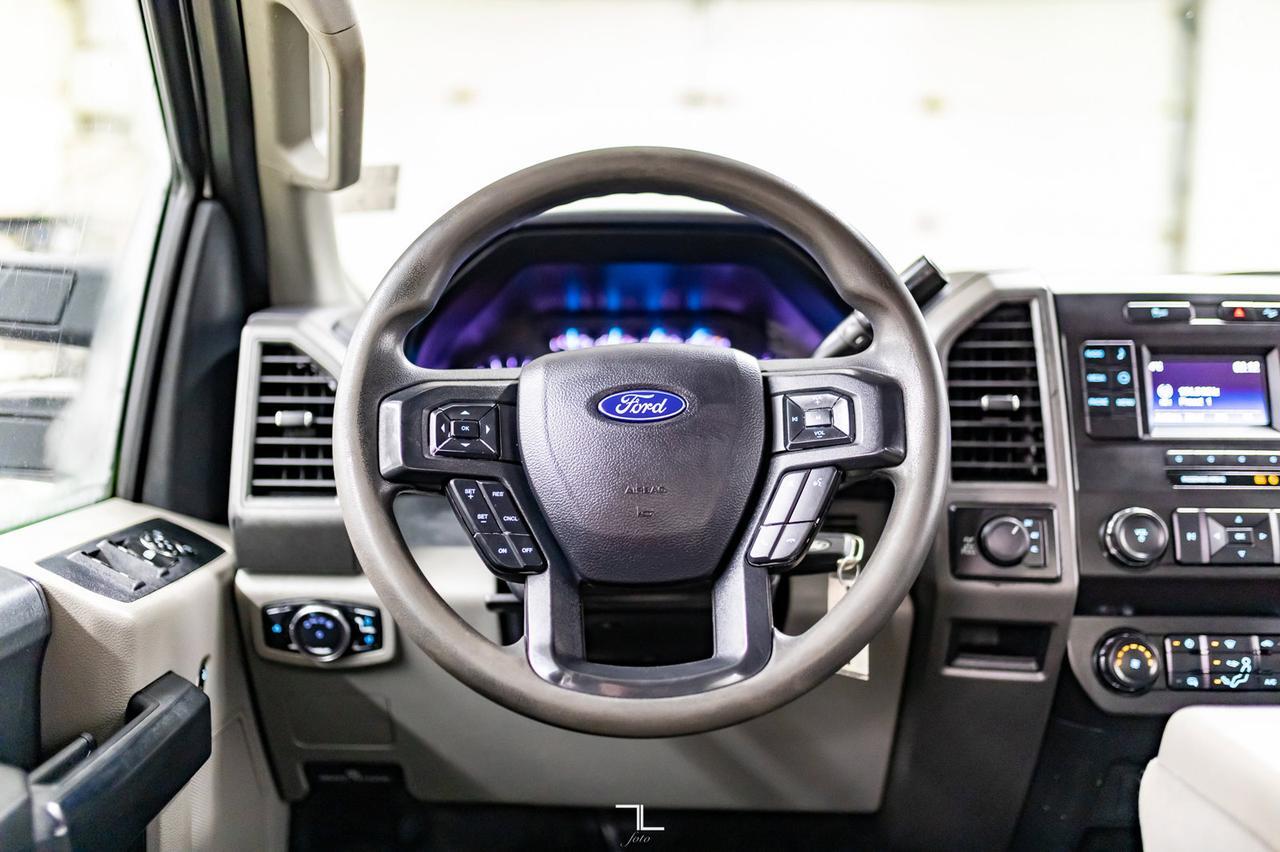 2019 Ford F-350 4x4 Crew Cab XL Deck Red Deer AB