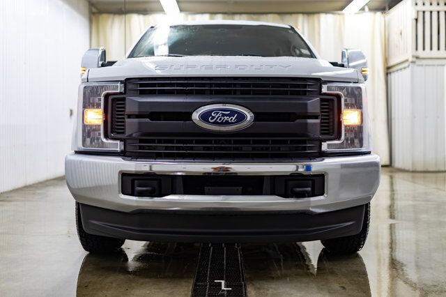 2019 Ford F-350 4x4 Crew Cab XL Deck Red Deer AB