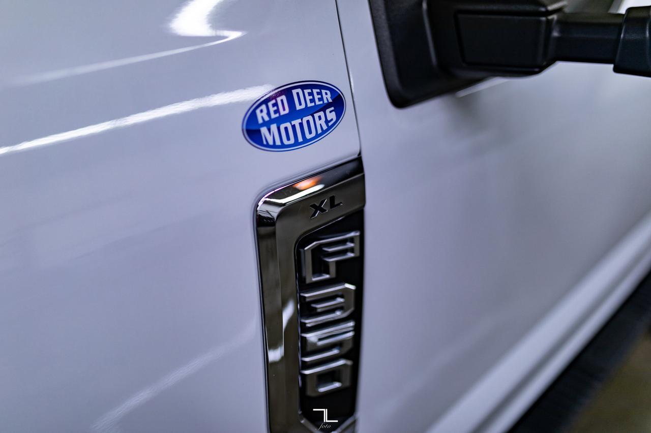 2019 Ford F-350 4x4 Crew Cab XL Deck Red Deer AB