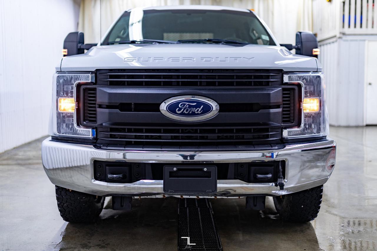 2019 Ford F-350 4x4 Crew Cab XL Deck Red Deer AB