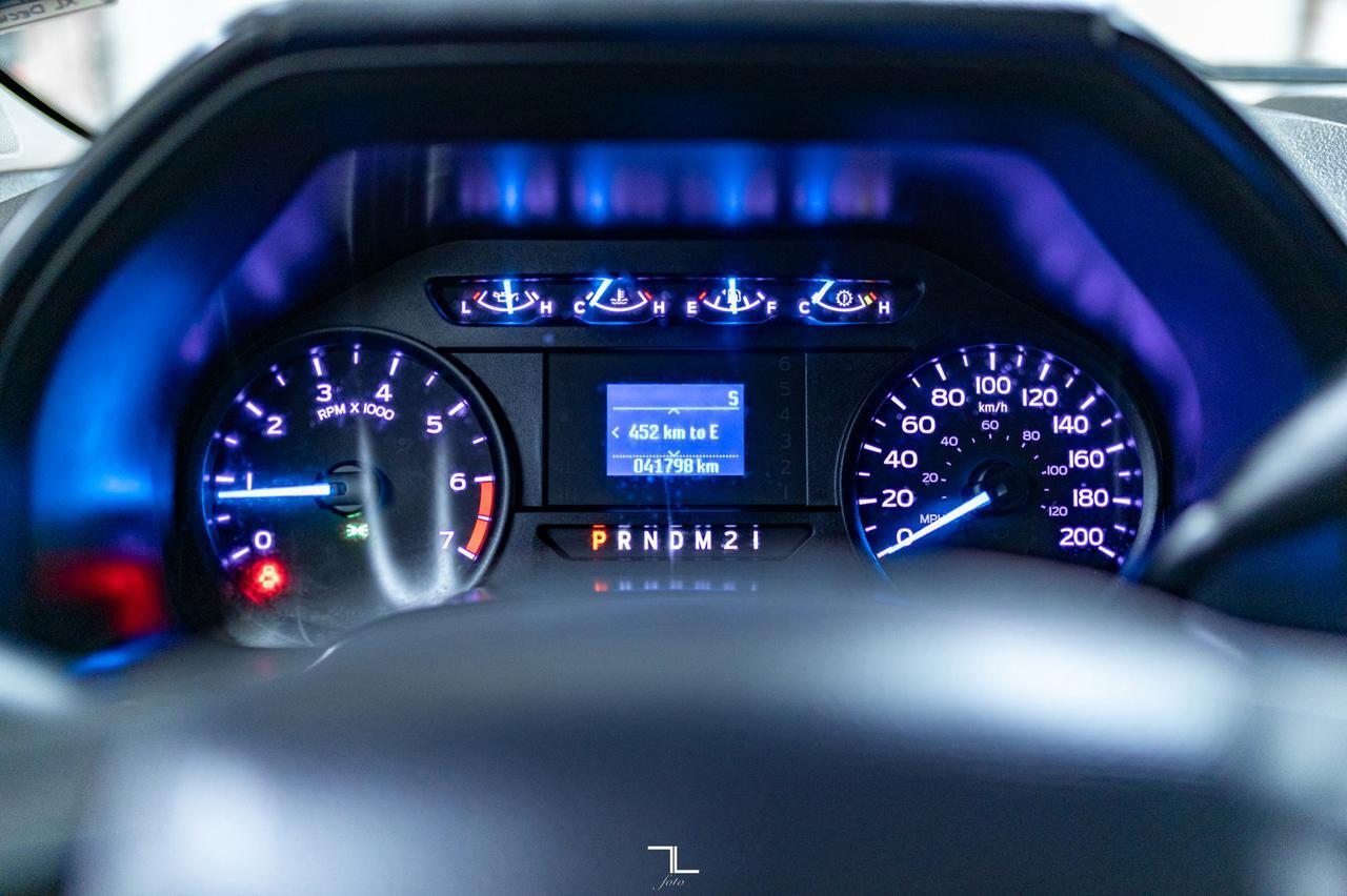 2019 Ford F-350 4x4 Crew Cab XL Deck Red Deer AB