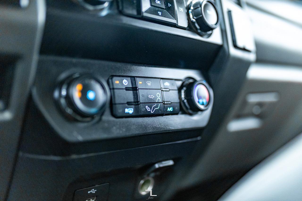 2019 Ford F-350 4x4 Crew Cab XL Deck Red Deer AB