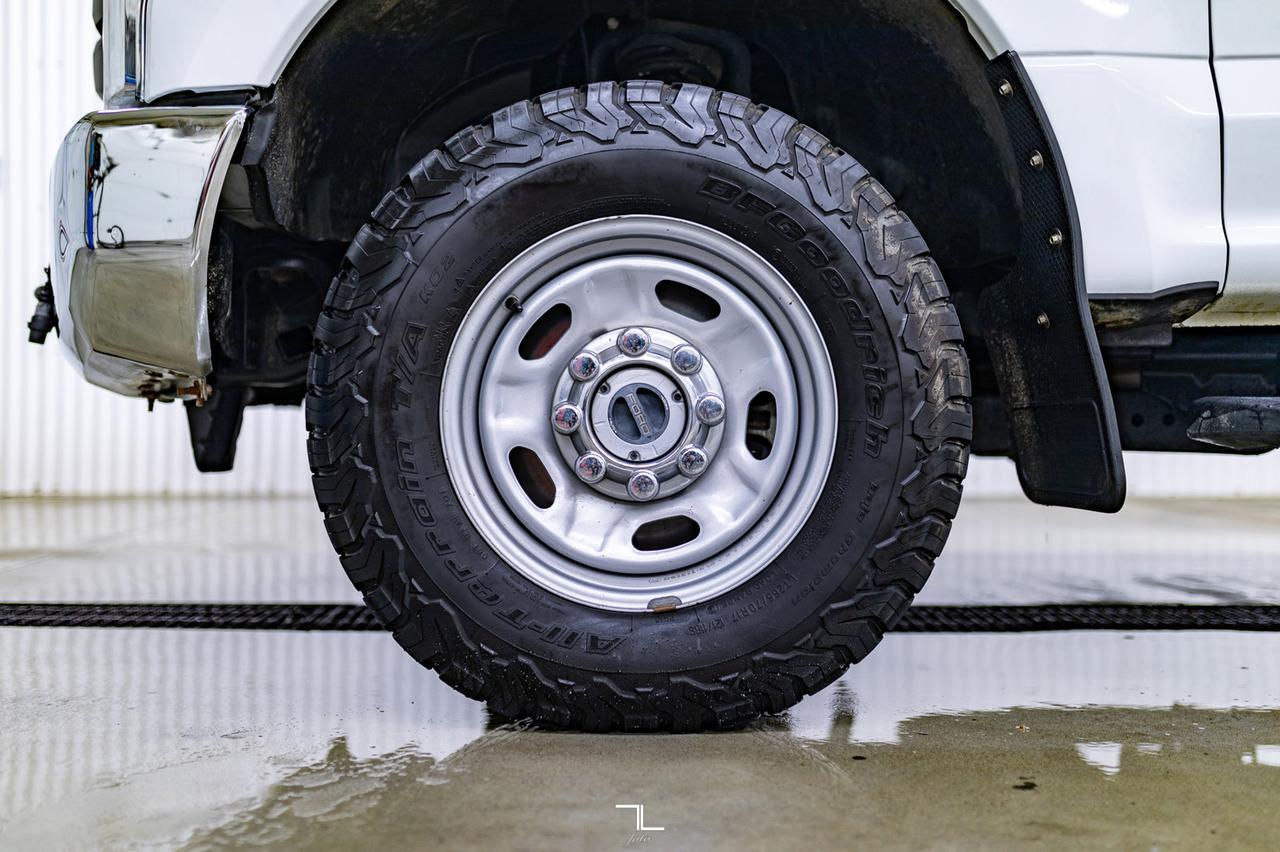 2019 Ford F-350 4x4 Crew Cab XL Deck Red Deer AB