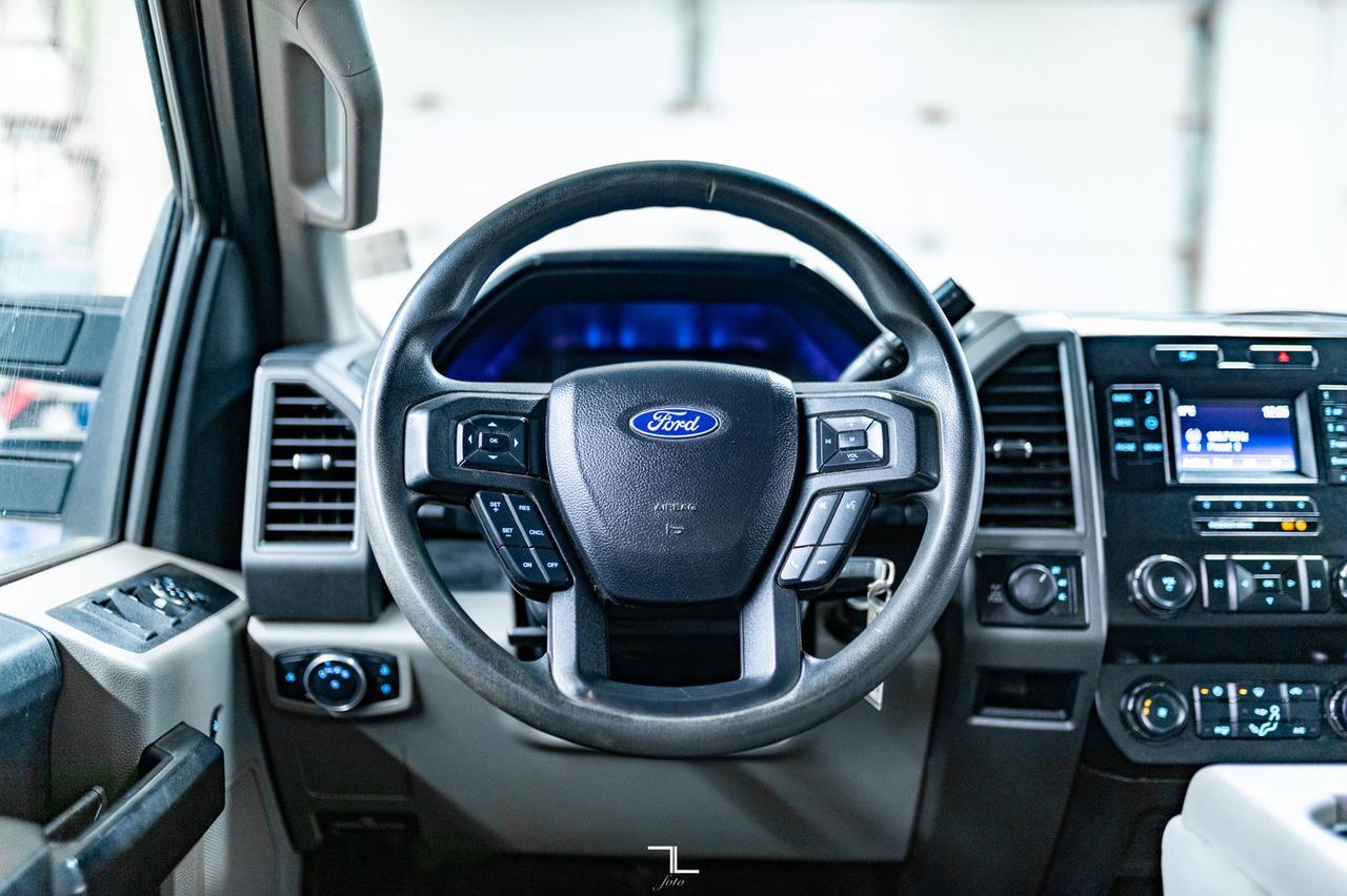 2019 Ford F-350 4x4 Crew Cab XL Deck Red Deer AB