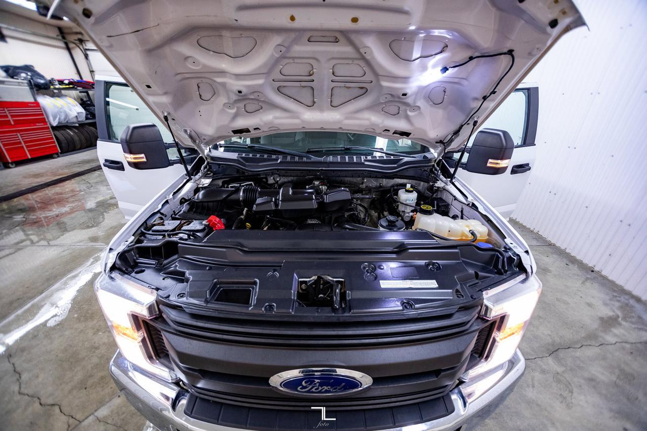 2019 Ford F-350 4x4 Crew Cab XL Deck Red Deer AB