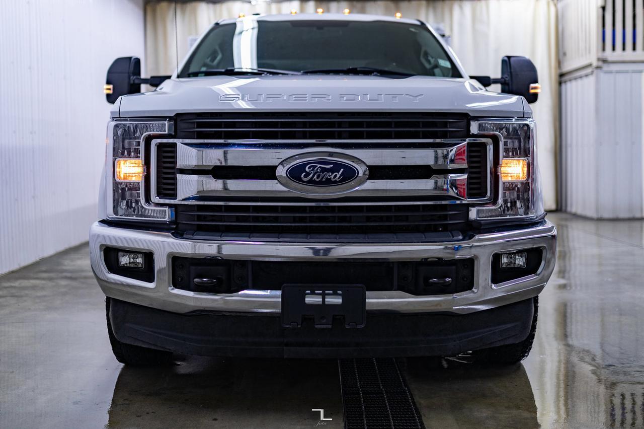 2019 Ford F-350 4x4 Crew Cab XLT Diesel Deck BCam Red Deer AB